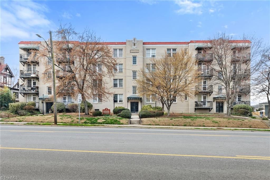 1013 N Elm Street B6