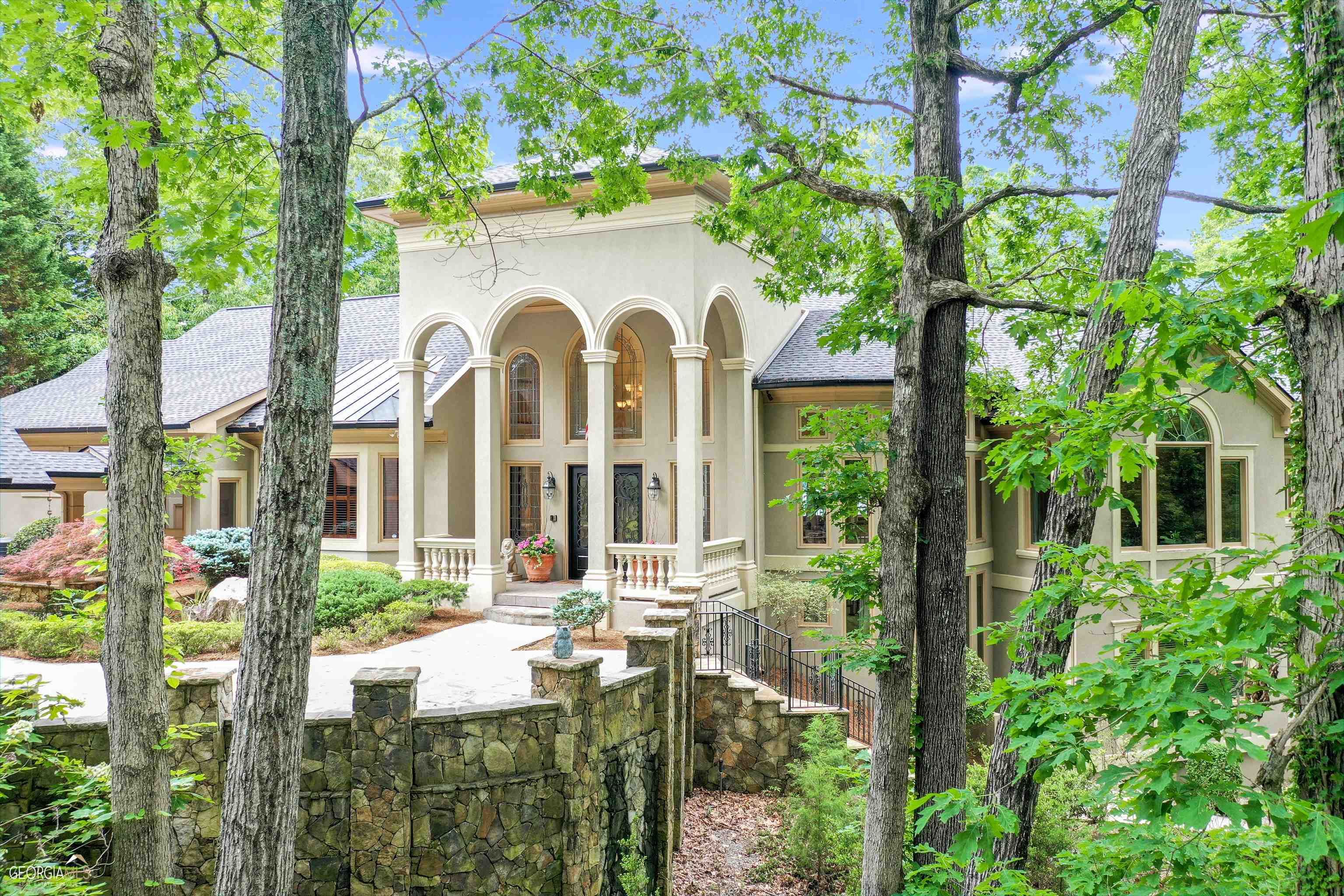 5332 Point South Drive