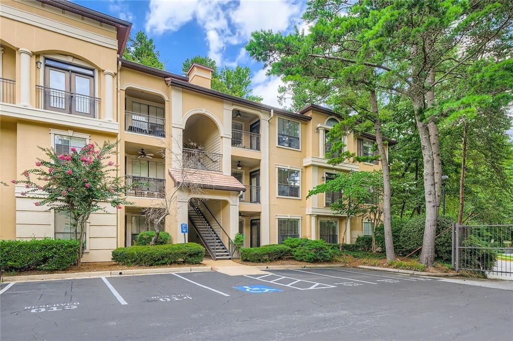 3777 Peachtree Road Ne 438