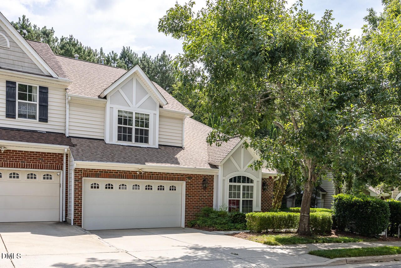 210 Chateau Place