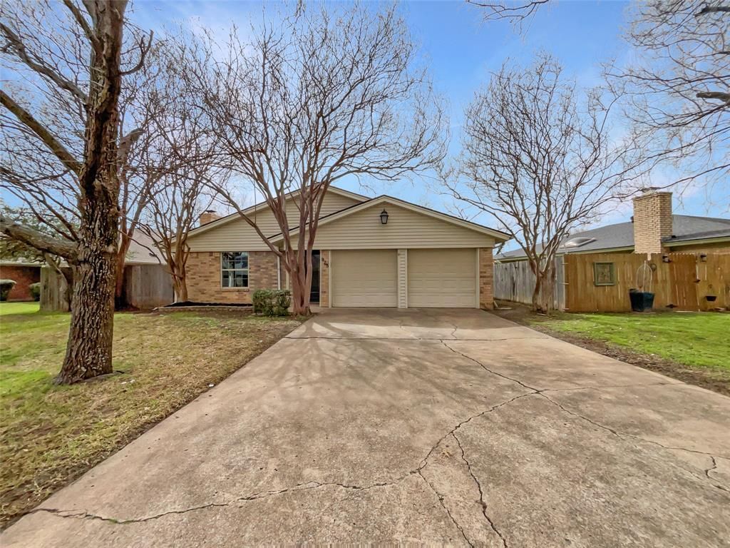 925 Old Mill Circle