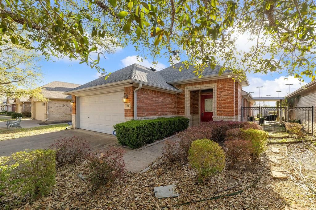 821 Claycourt Circle