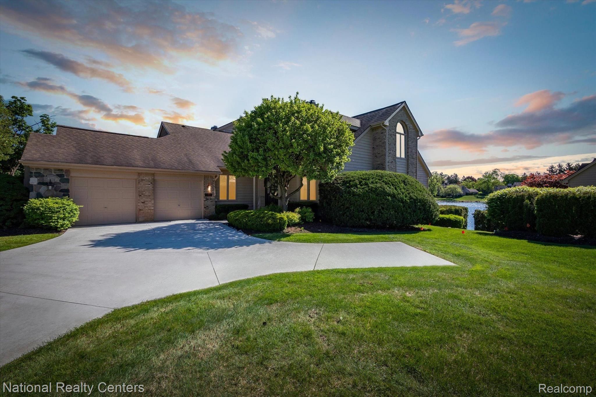 18412 Blue Heron Drive W