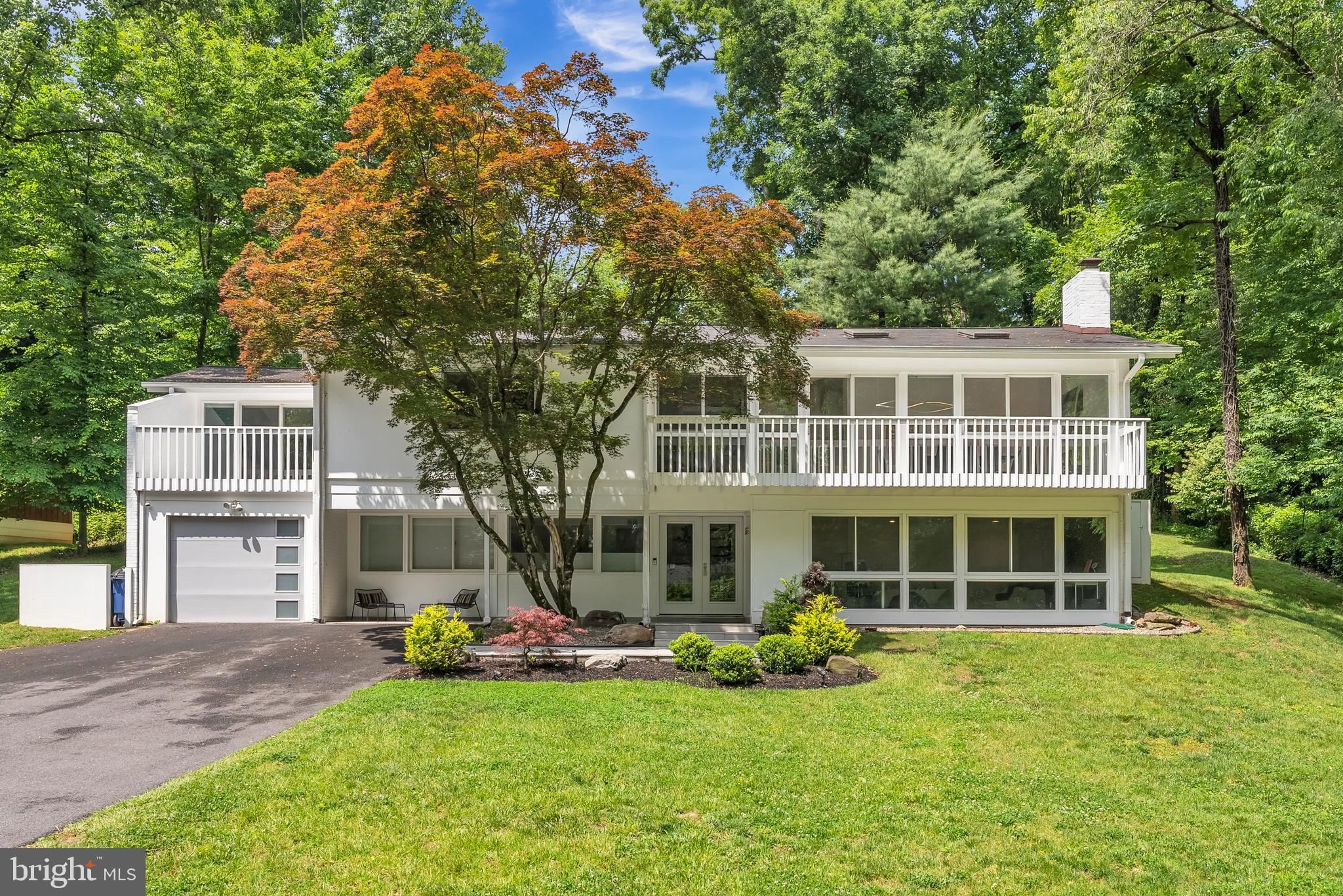 8002 Park Overlook Drive