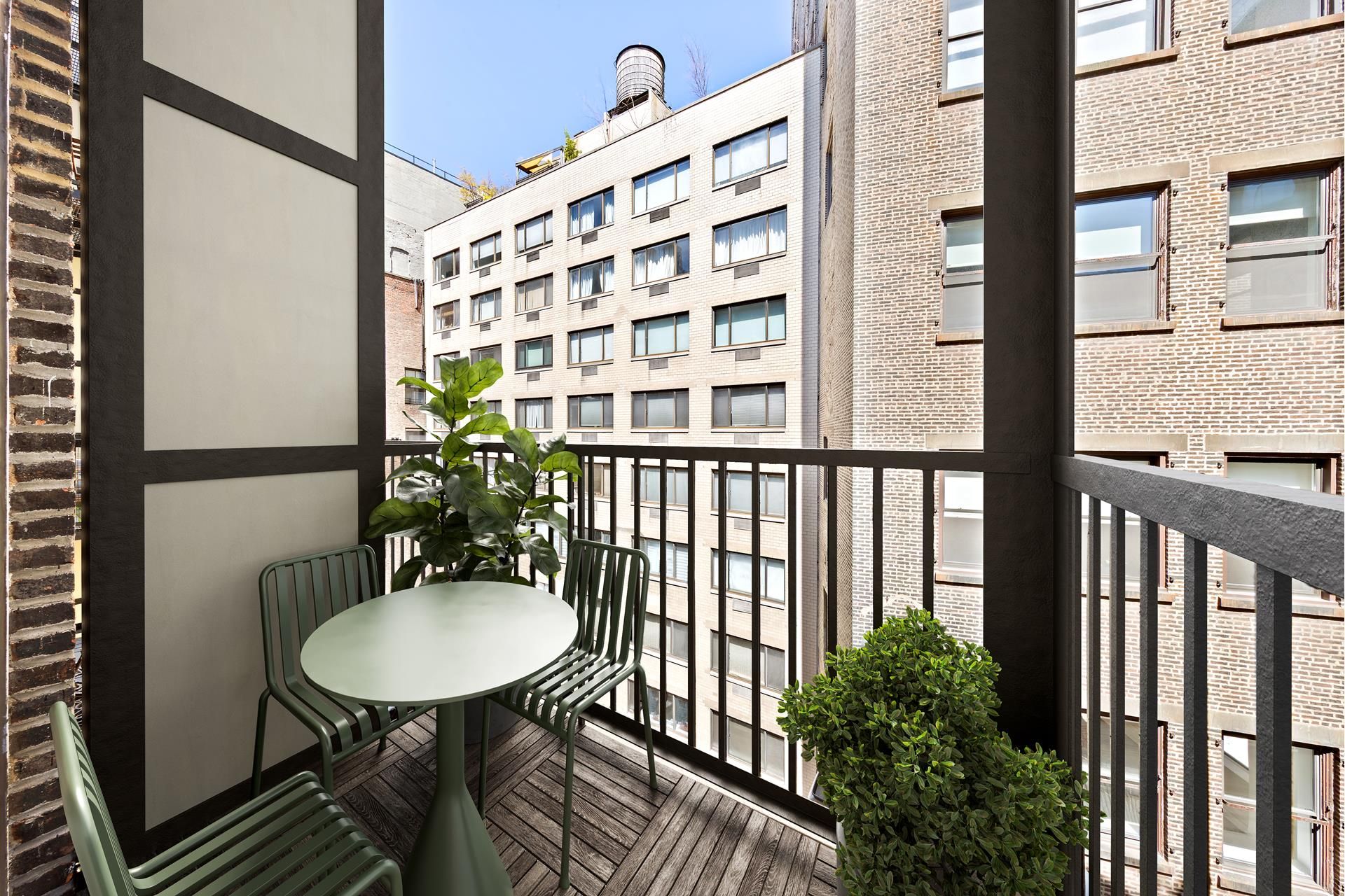 67 E 11th Street 503