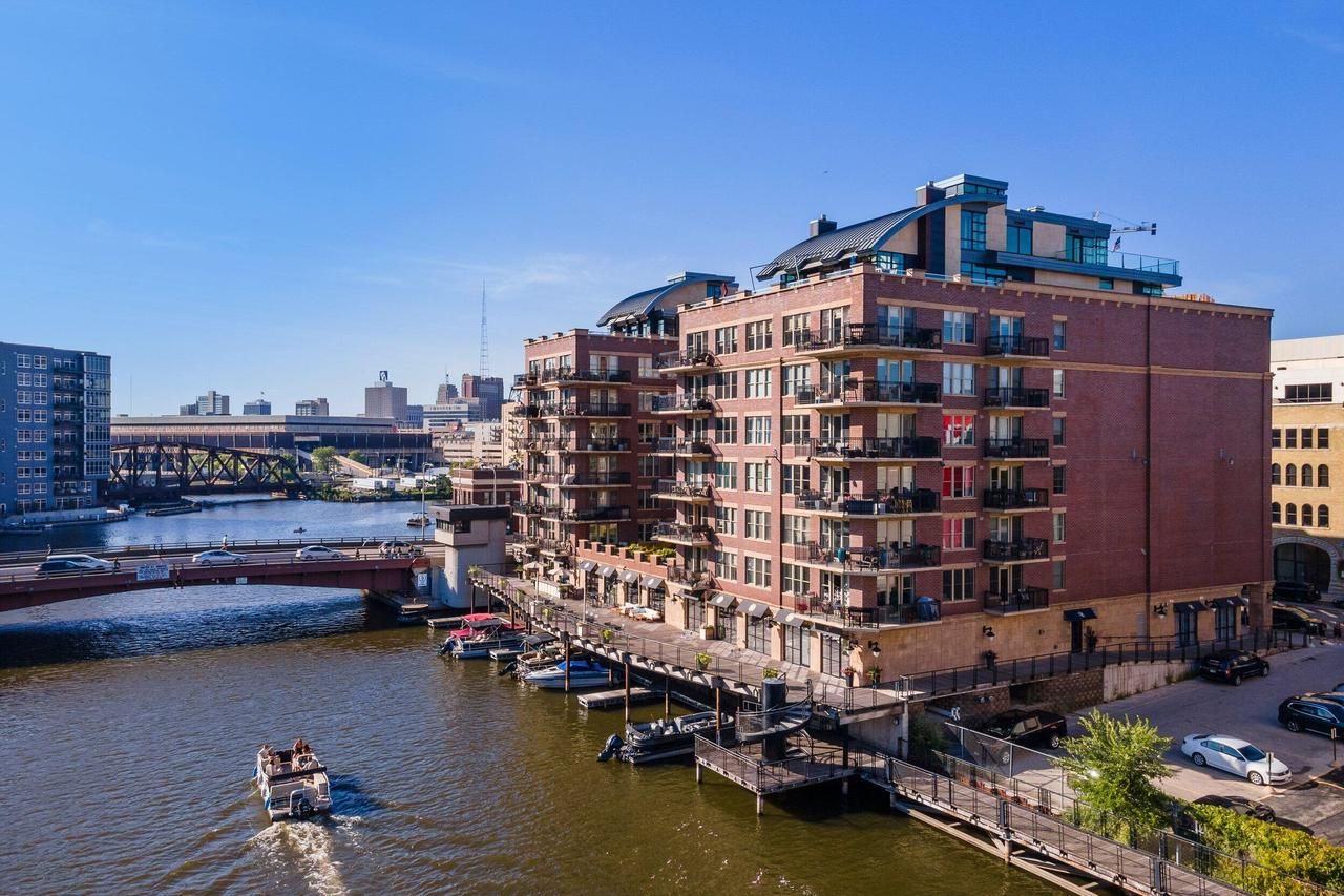 102 N Water Street 501