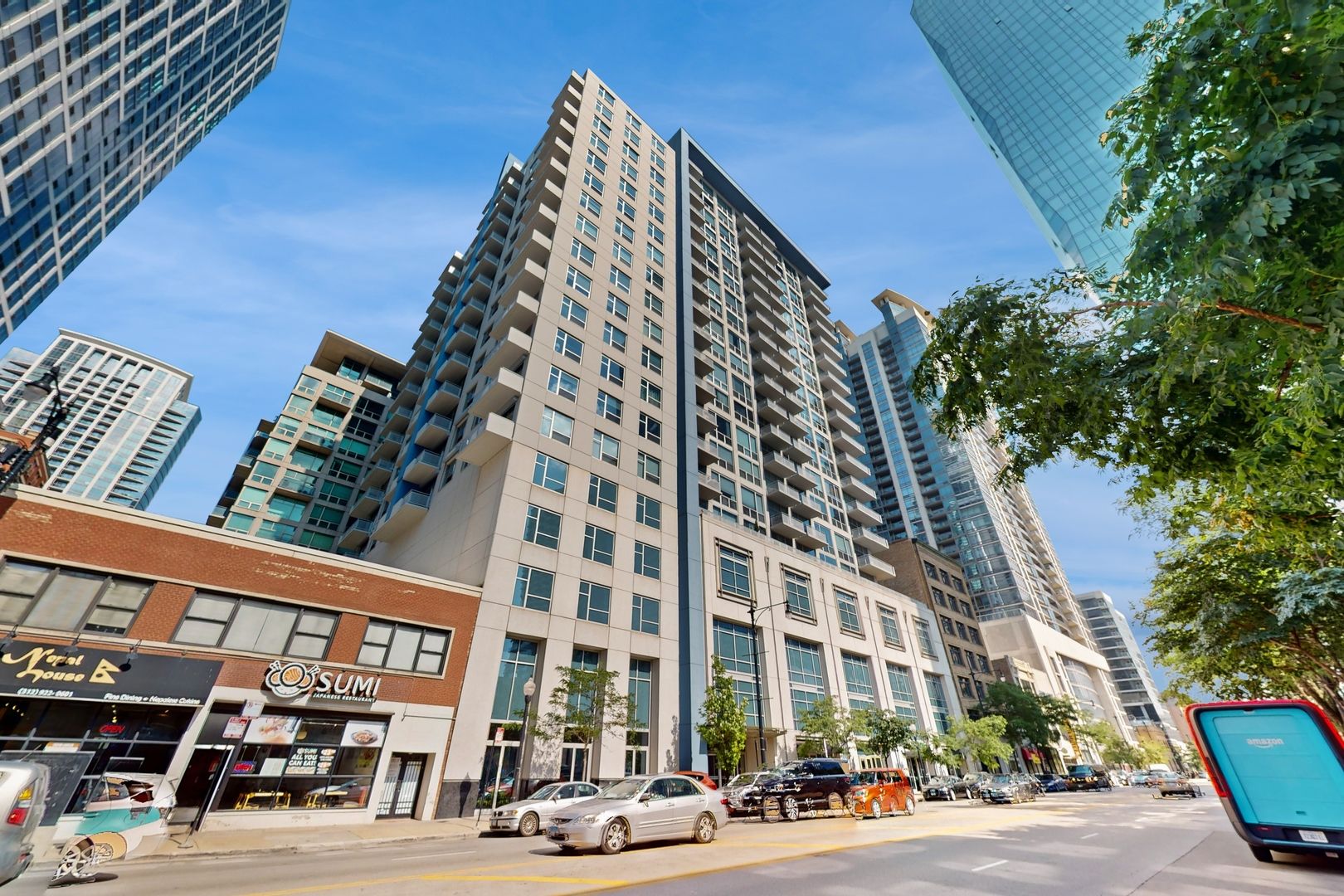 1305 S Michigan Avenue 1402