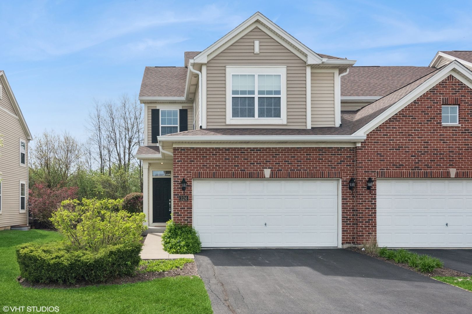 324 Buckingham Court
