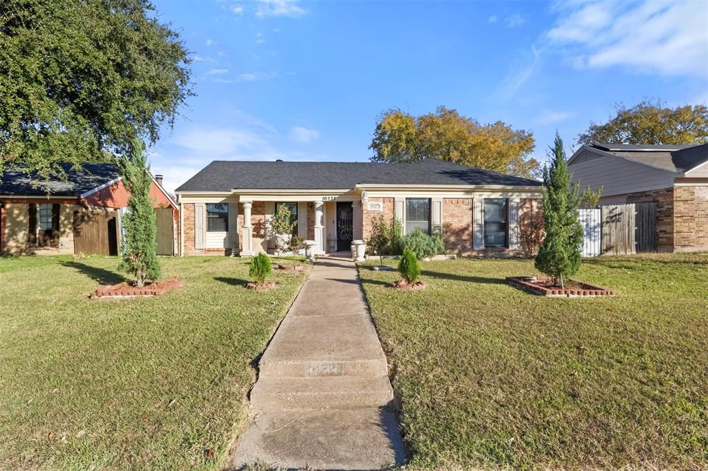 10227 Oak Gate Lane