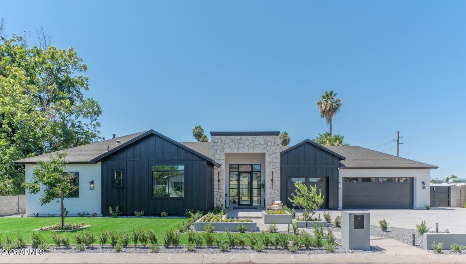 2801 E Elm Street