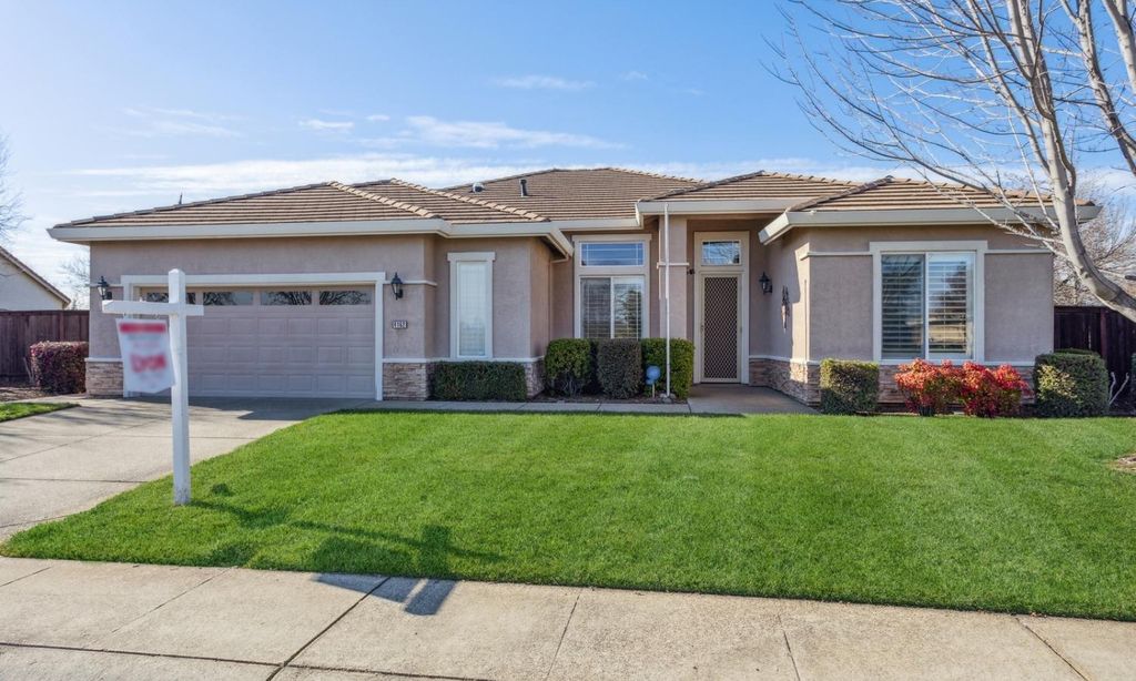 Springfield at Whitney Oaks