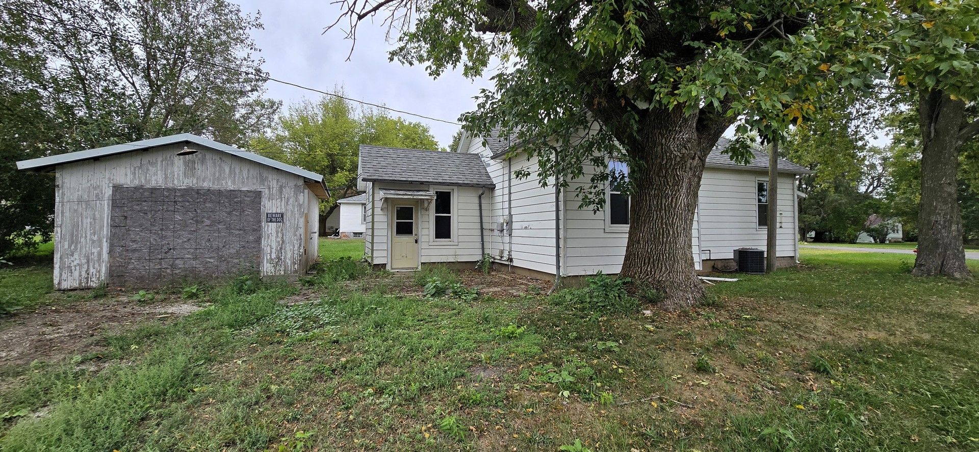 104 N Douglas Street