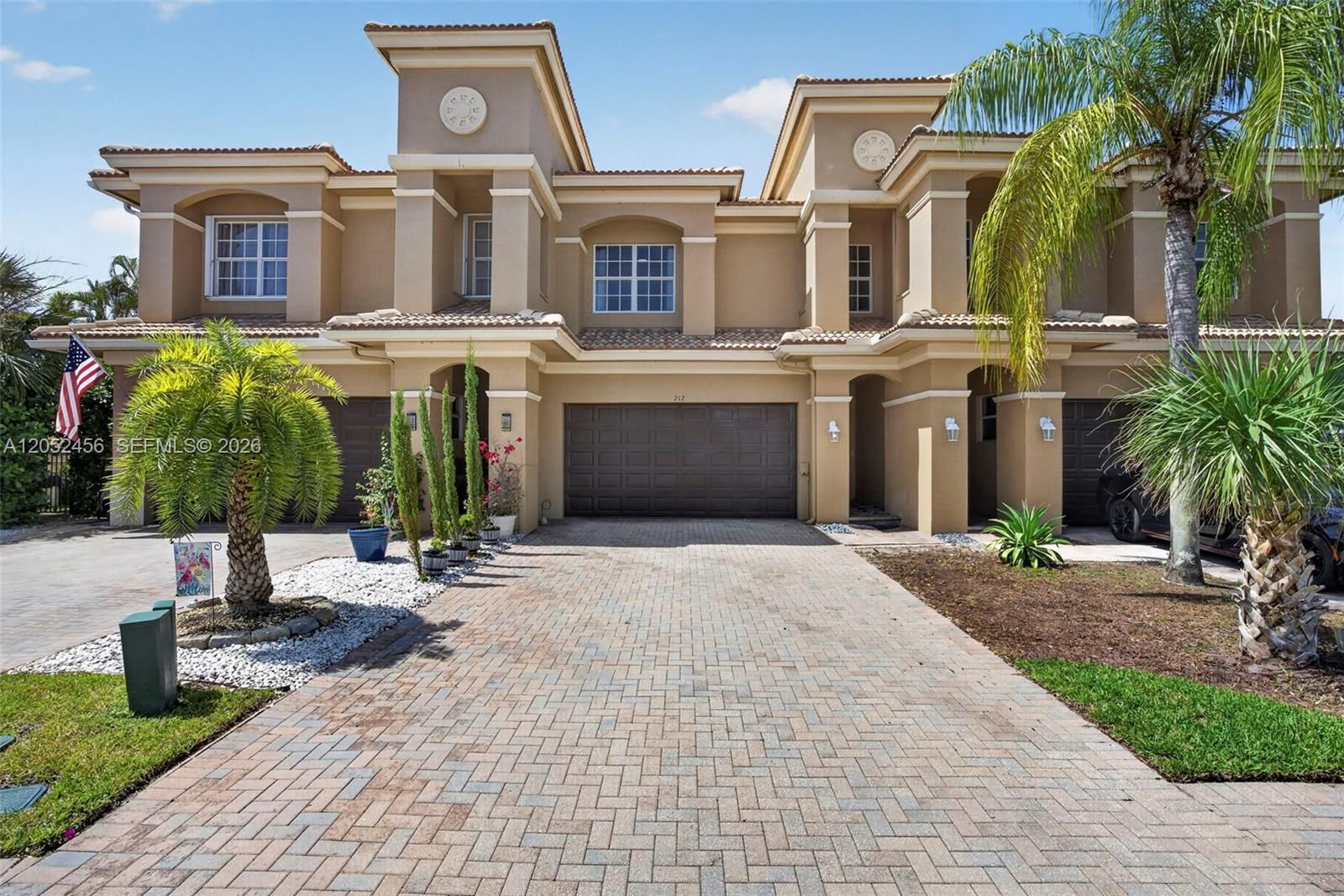 212 Catania Way