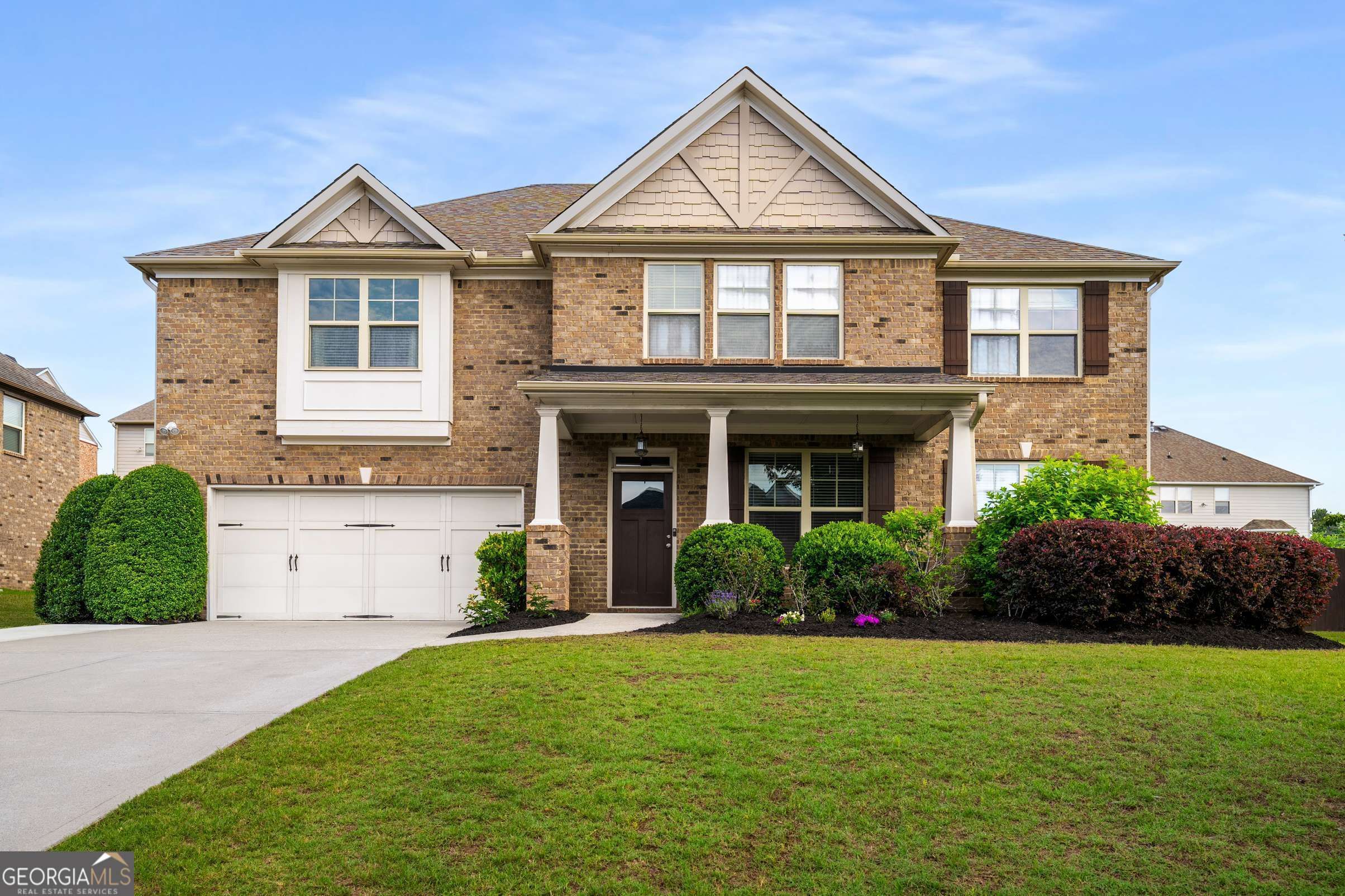 1520 Gallant Fox Lane