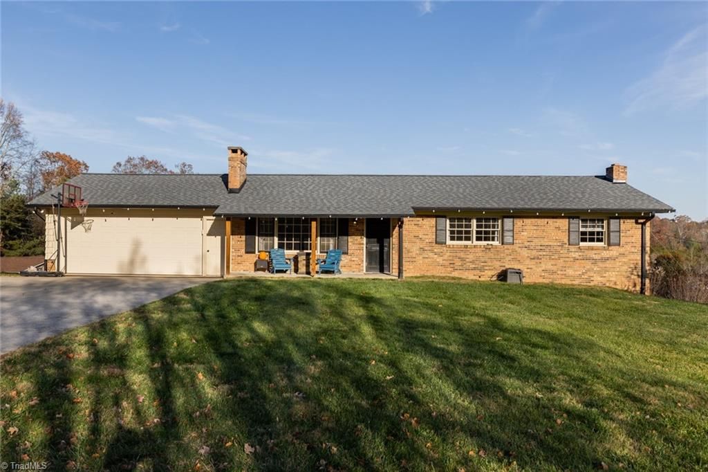 585 Green Acres Road