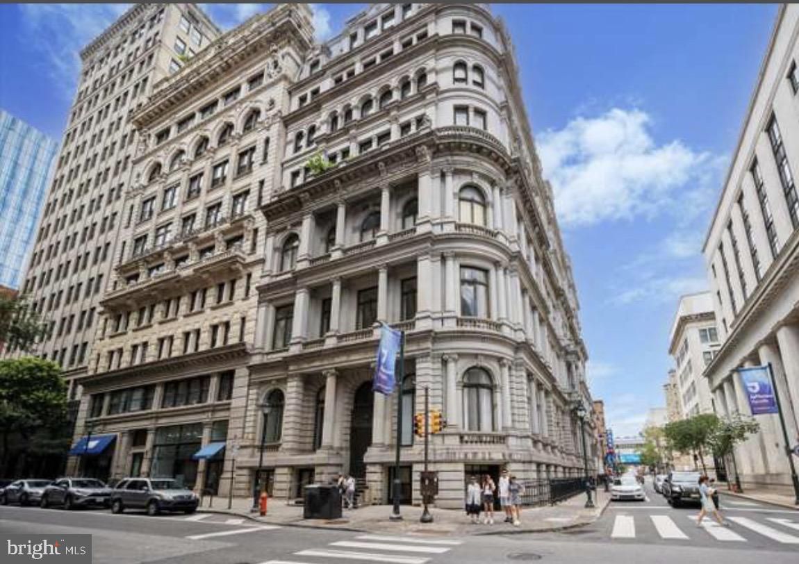 1001-13 Chestnut Street 307