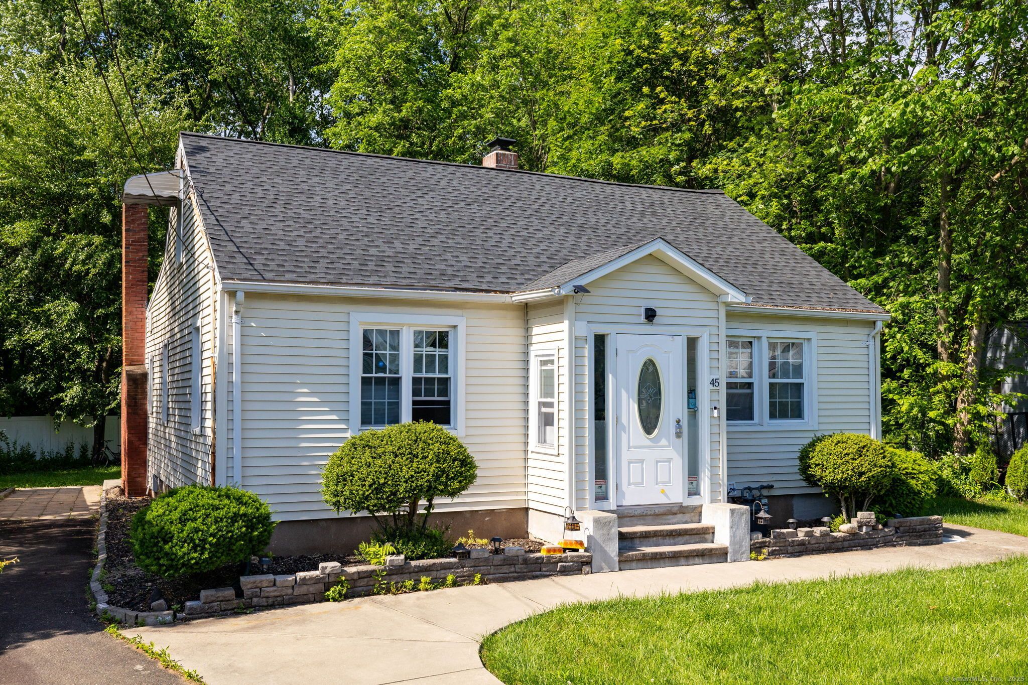 45 Valley Road