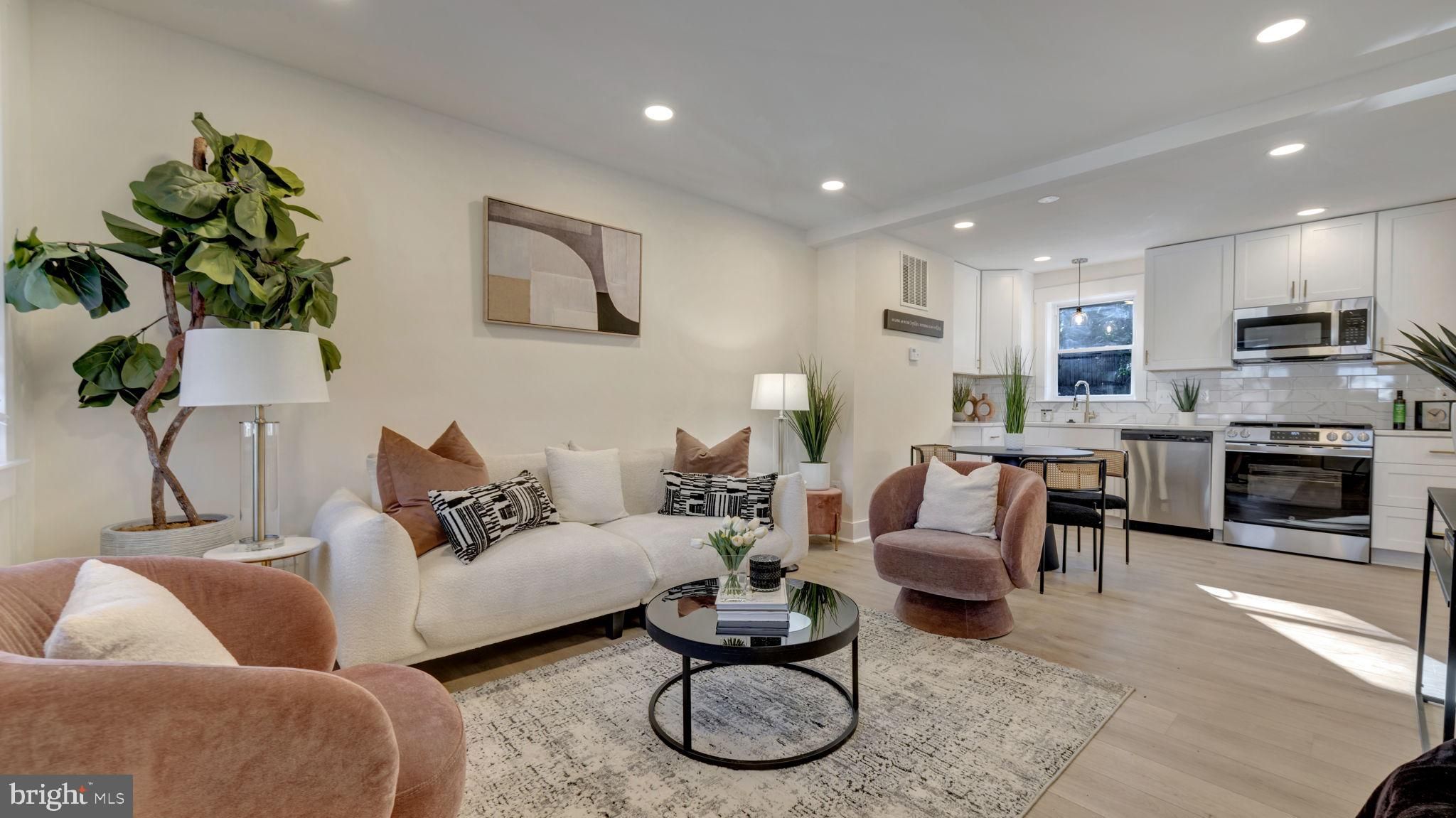 5543 Central Avenue Se