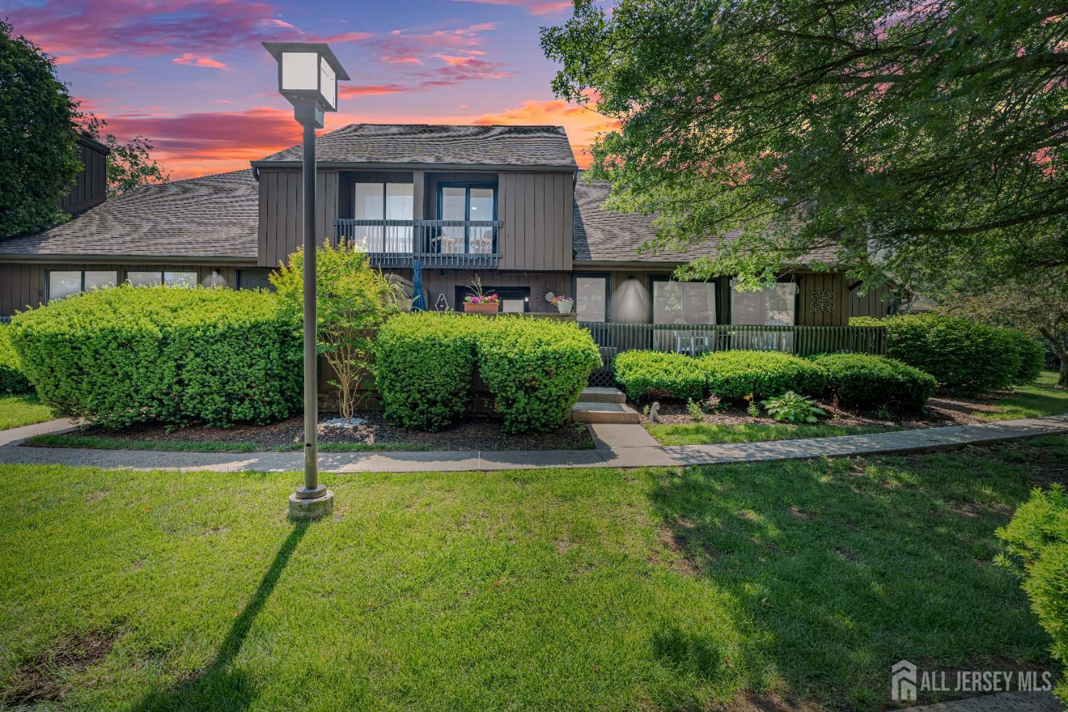 215 Kingsberry Drive