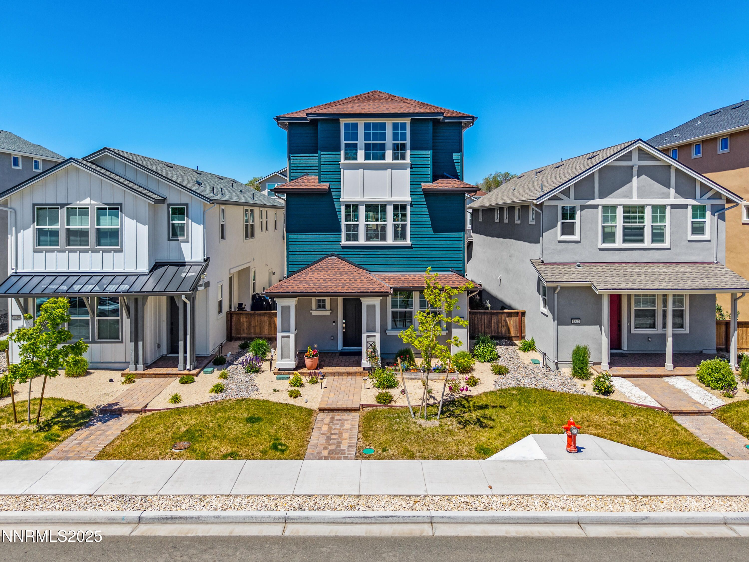 1326 Little Lane
