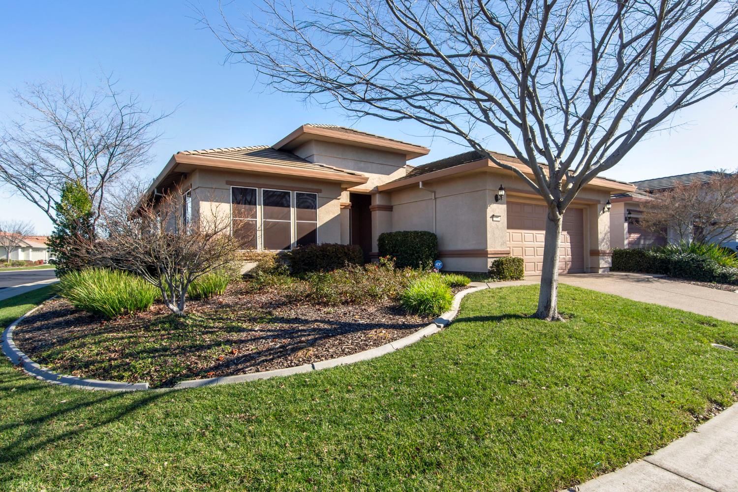 3390 Kennerleigh Parkway