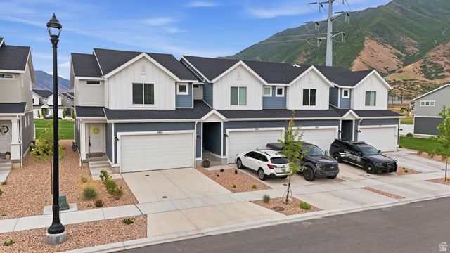 1449 S Windy Ridge Dr