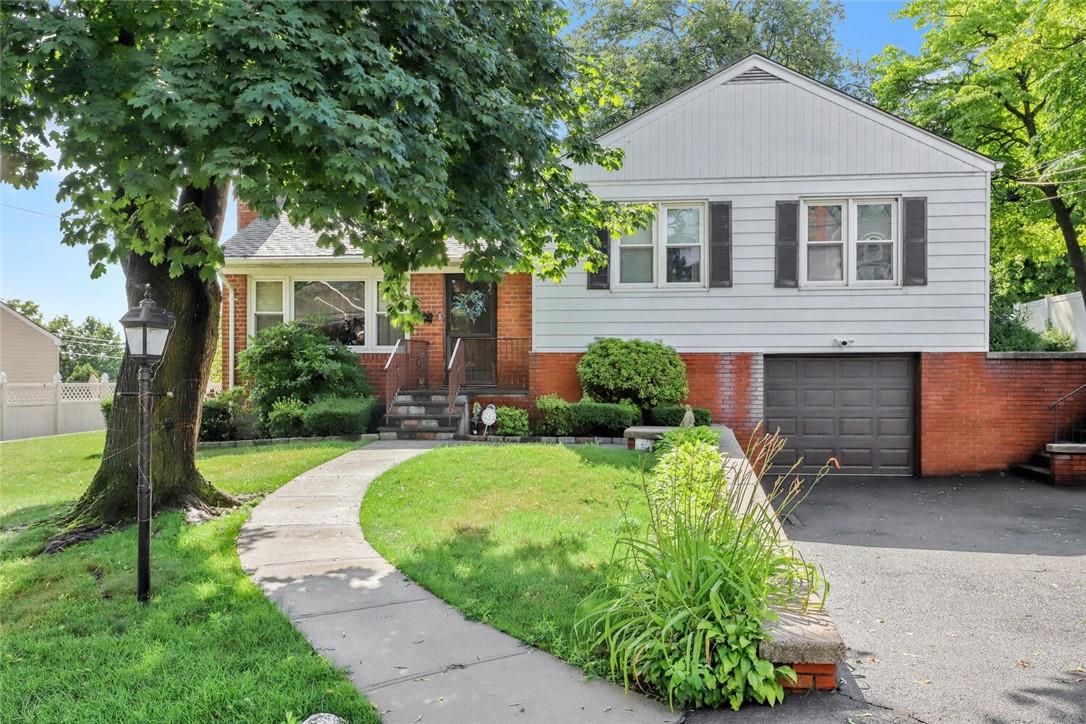 122 Chester Drive