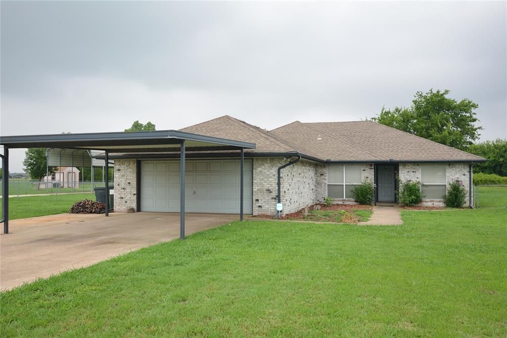 1192 Country Lane