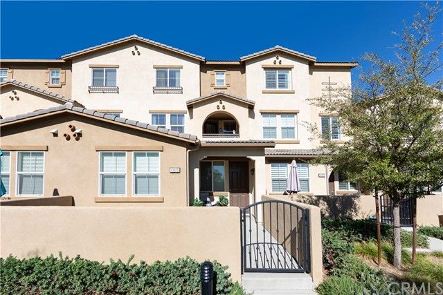 The Ridge At Cal Oaks Murrieta Ca Homes For Sale Real Estate Neighborhoods Com