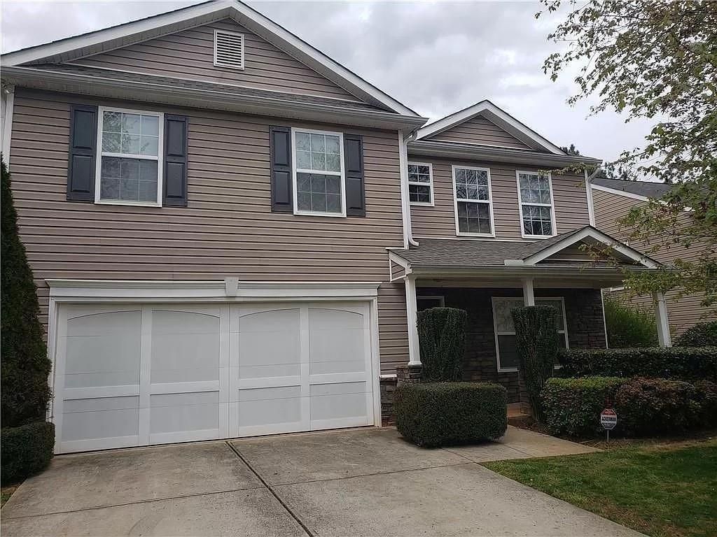 3050 Centerglen Lane