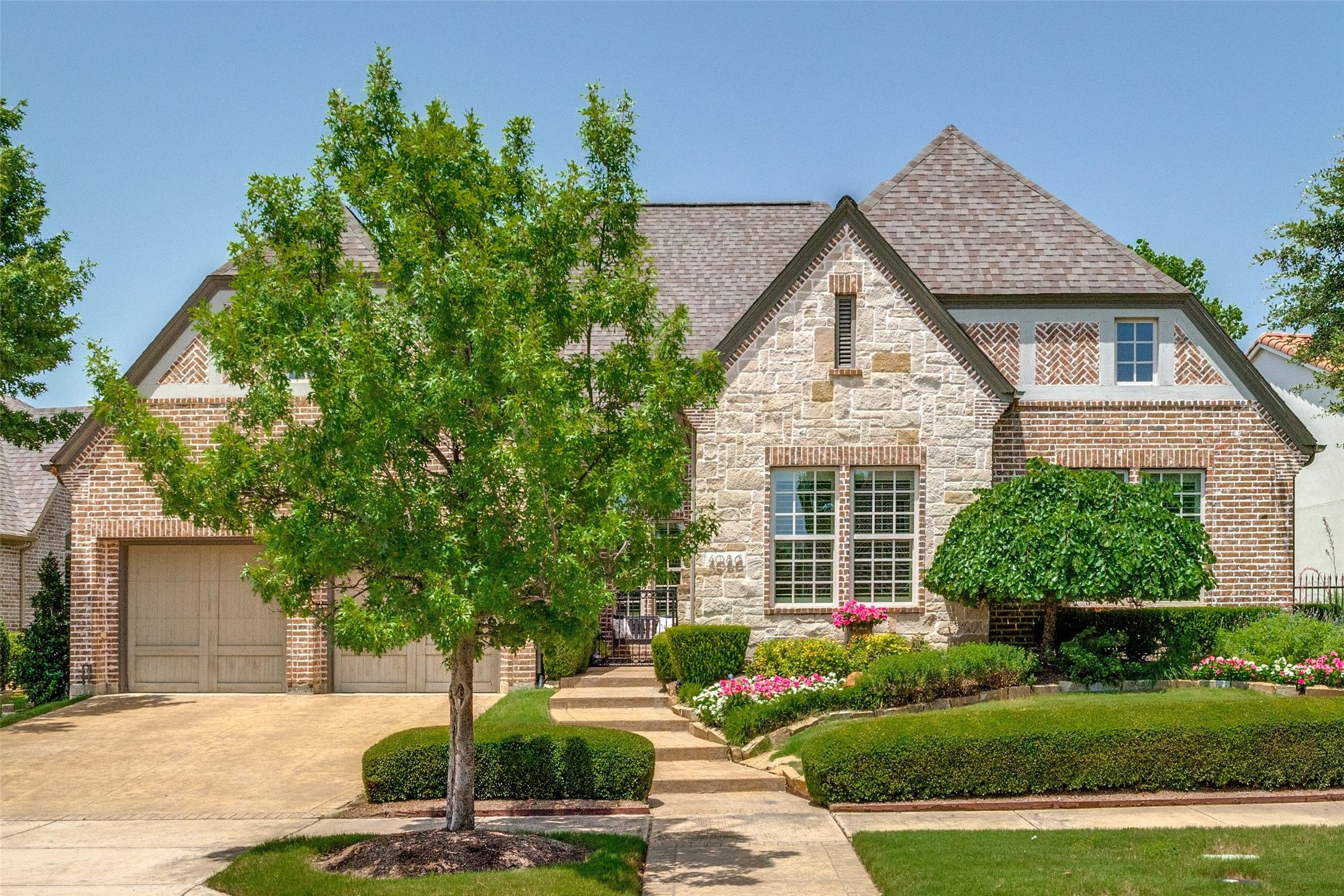 4086 Wing Point Drive