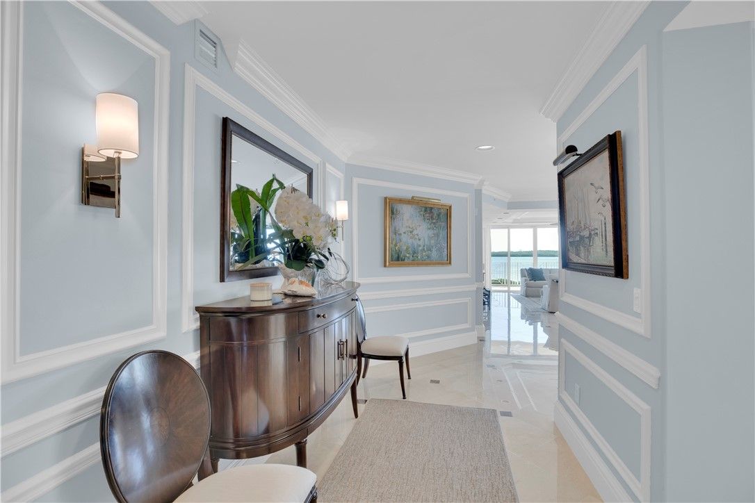 4866 S Harbor Drive 202