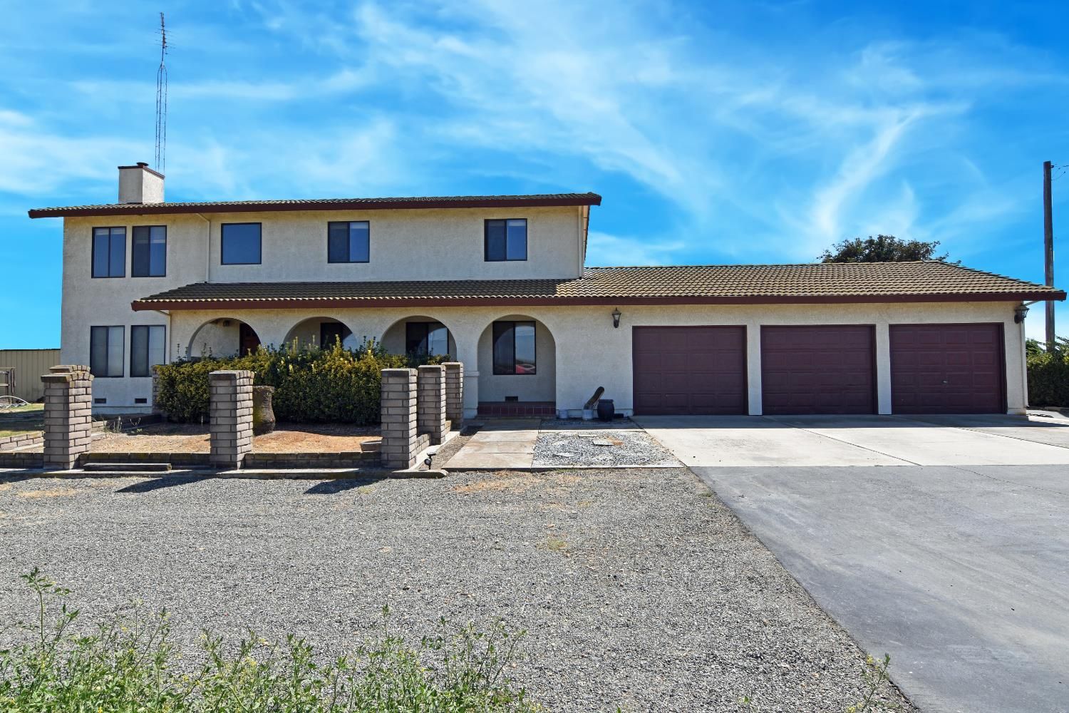 1830 W Monte Vista Avenue