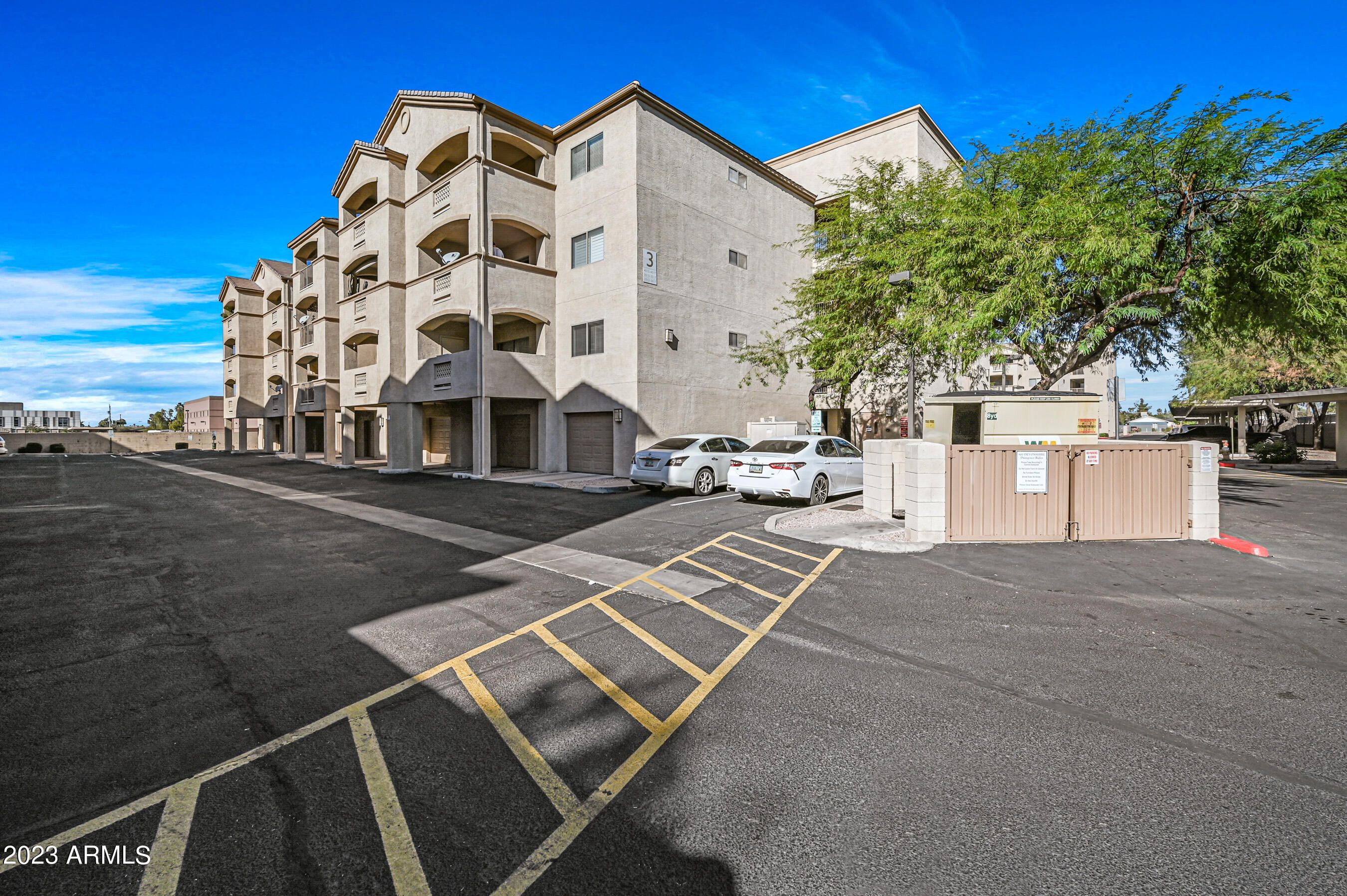 920 E Devonshire Avenue 4013