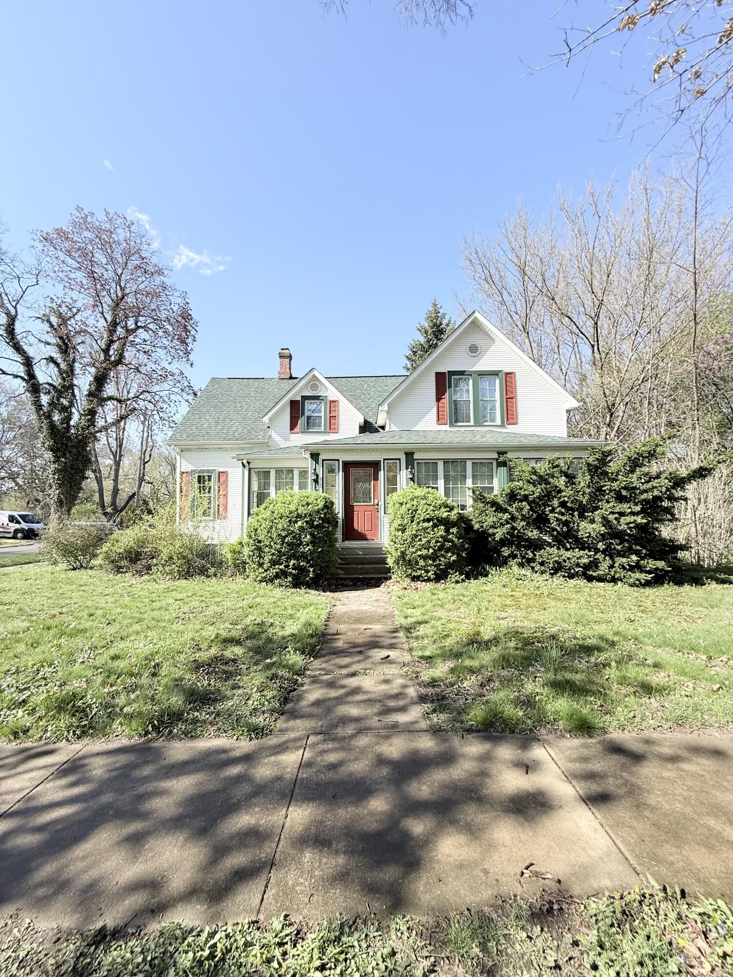 303 E Porter Avenue