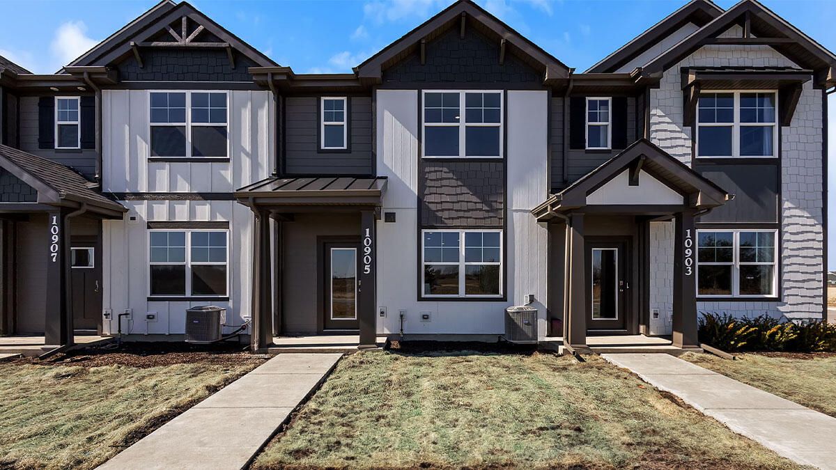 546 E 120th Place