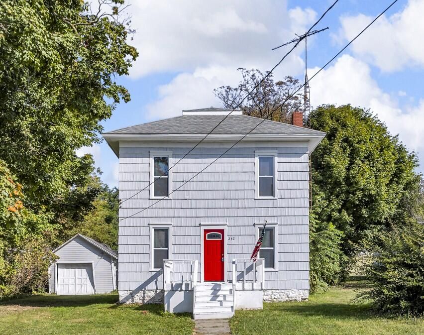 252 W Main Street