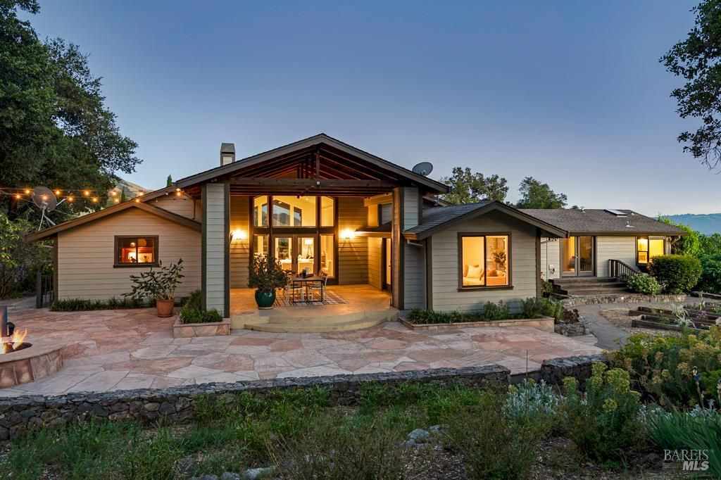 3979 Rolling Oaks Road