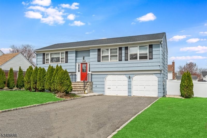 1109 Ripley Ave