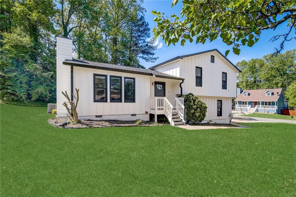 2428 Justin Drive Sw
