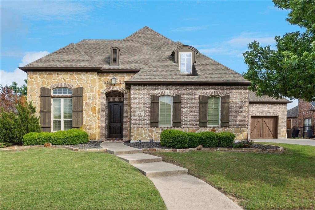 580 Butchart Drive