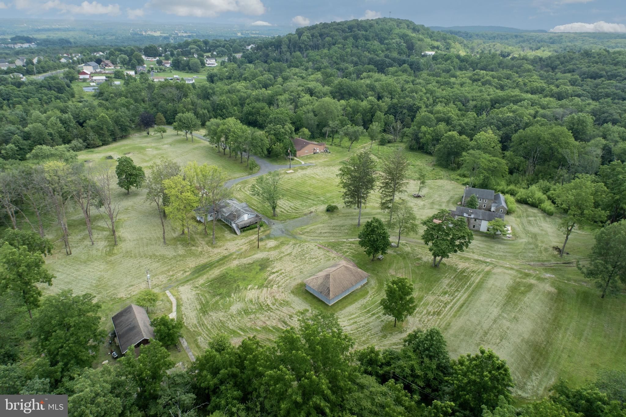 2488 Sanatoga Rd