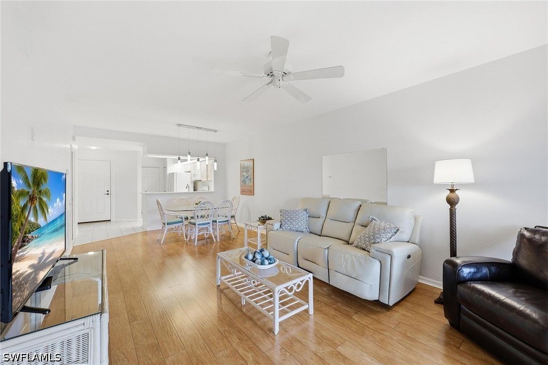 28072 Cavendish Court 2204