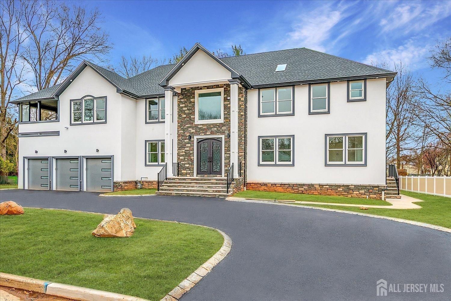 4 Hemlock Drive