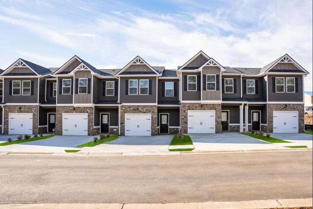 235 Ivey Terrace