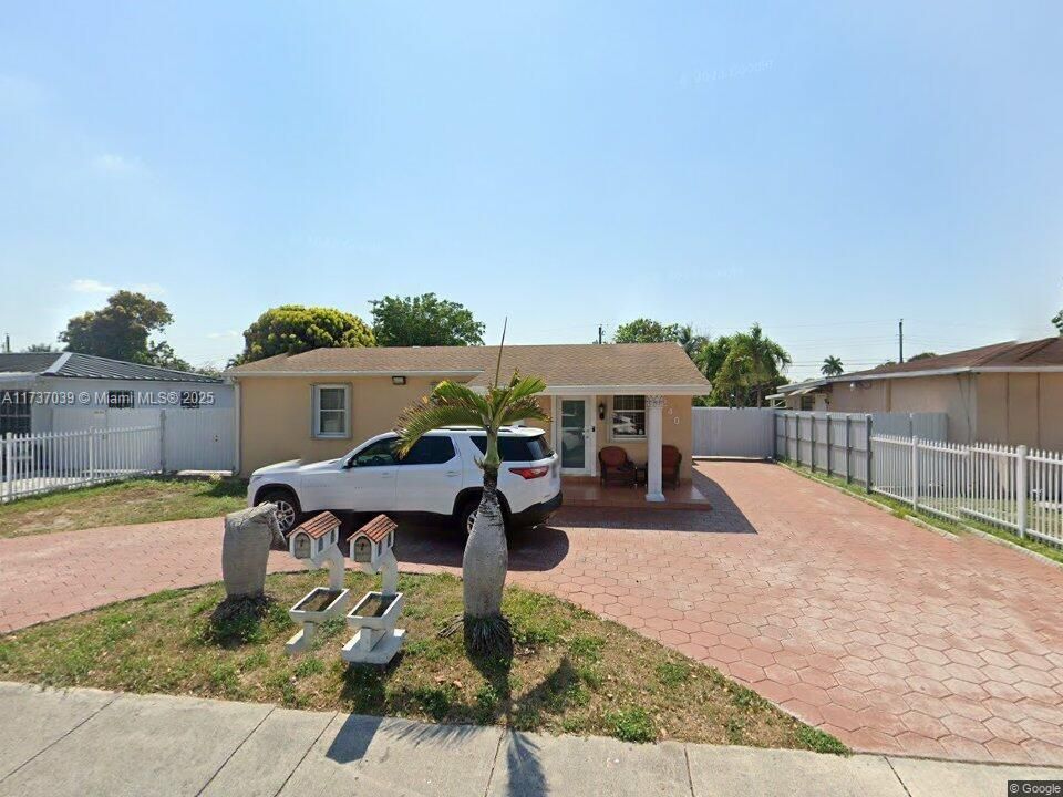 240 E 65th St