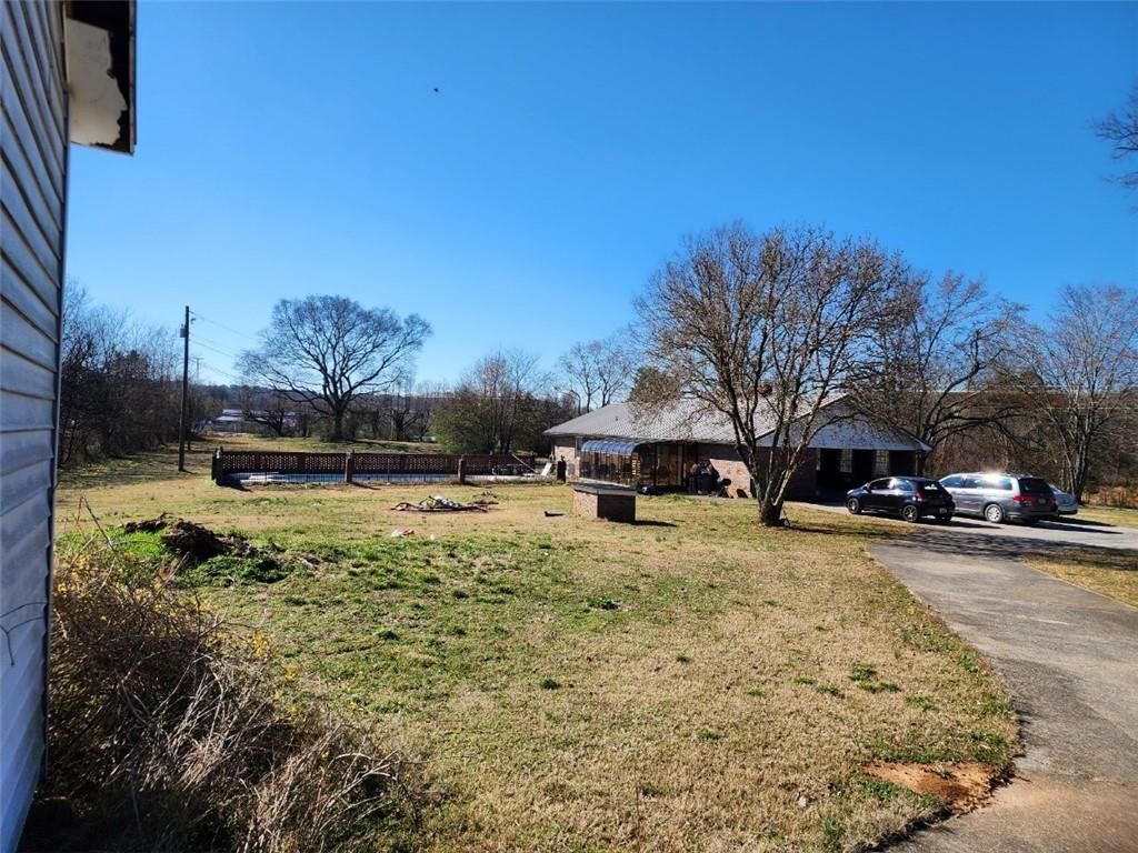 46 Mac Johnson Road Nw