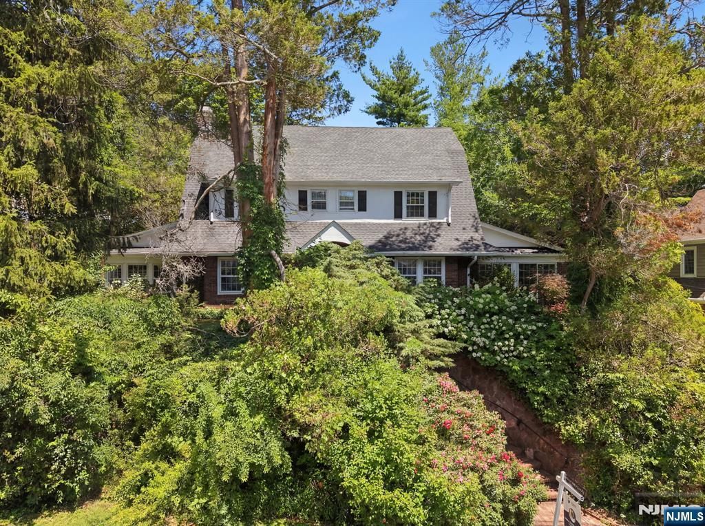 157 Sussex Road