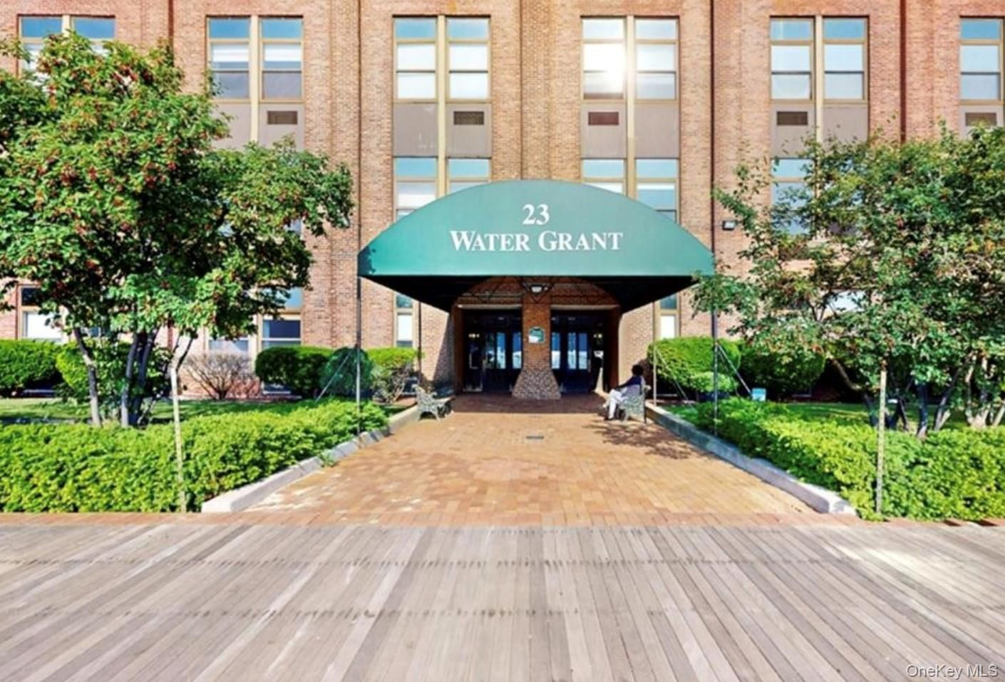 23 Water Grant Street 10 E