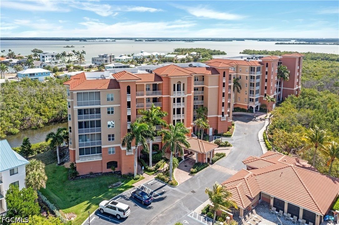 22628 Island Pines Way 1303